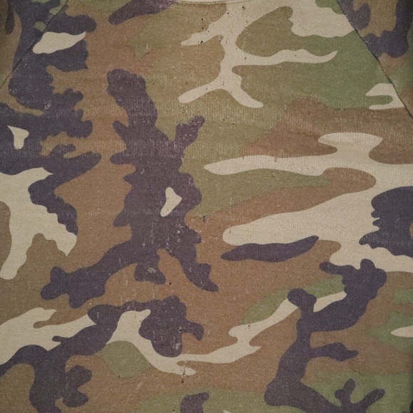 VTG Thrashed Duck Bay Camouflage XL Multicolor Long Sleeve Pullover Sweatshirt - Picture 6 of 16
